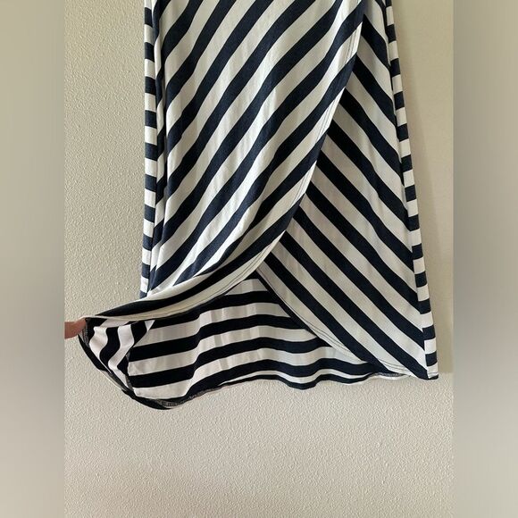 Athleta Ribbon Stripes Midi Skirt Navy Heather and White Size Small - Picture 6 of 6